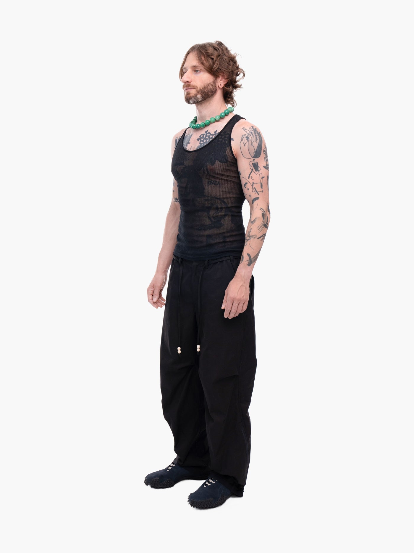 Massive pants black
