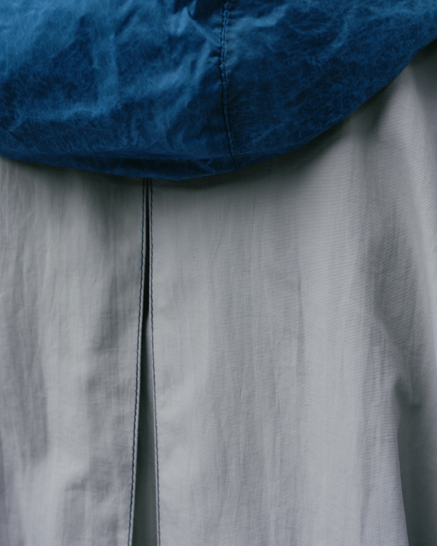 PURE TRAVEL TRENCH COAT