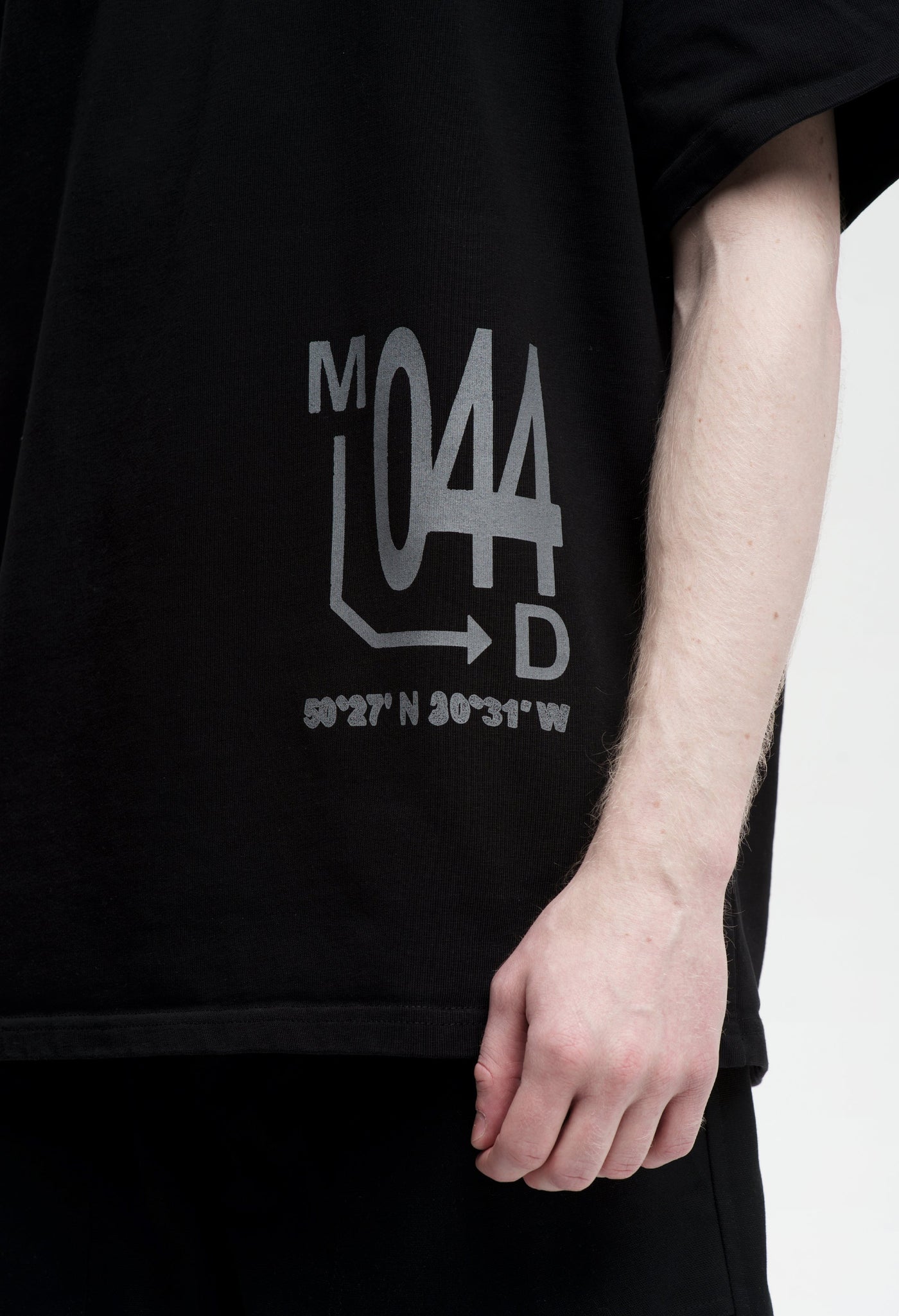 BRUTALISM T-SHIRT OVERSIZE