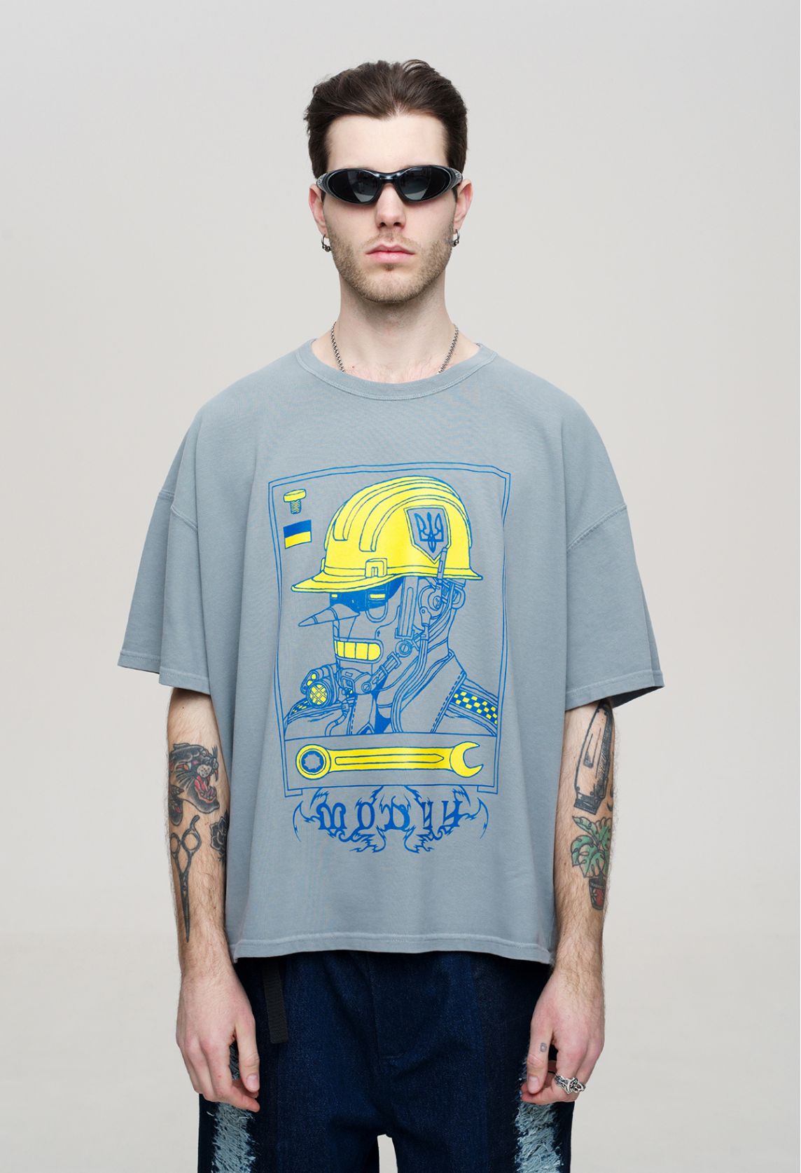 M0D44 X JOHNNY TERROR LABOR V1 T-SHIRT OVERSIZE
