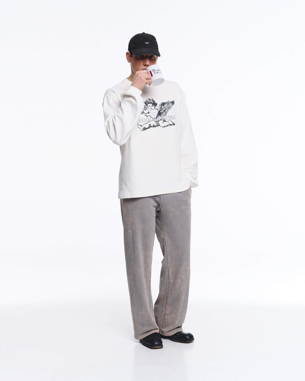 GREY WASHED PANTS