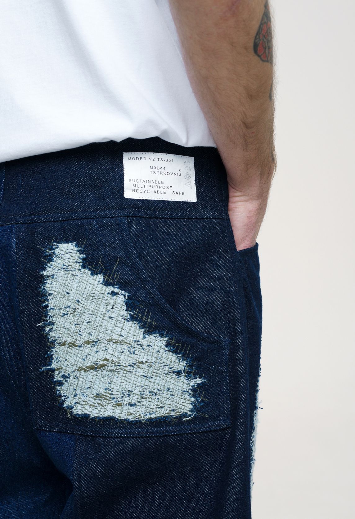 RAGGED PANTS