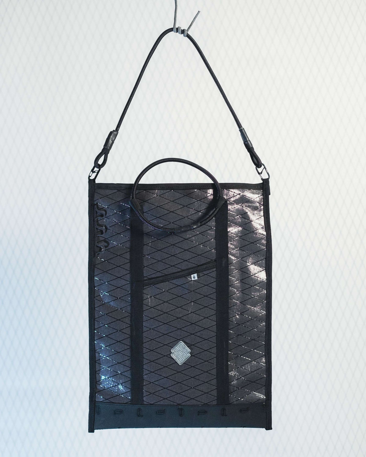 FLAT SHOULDER BAG