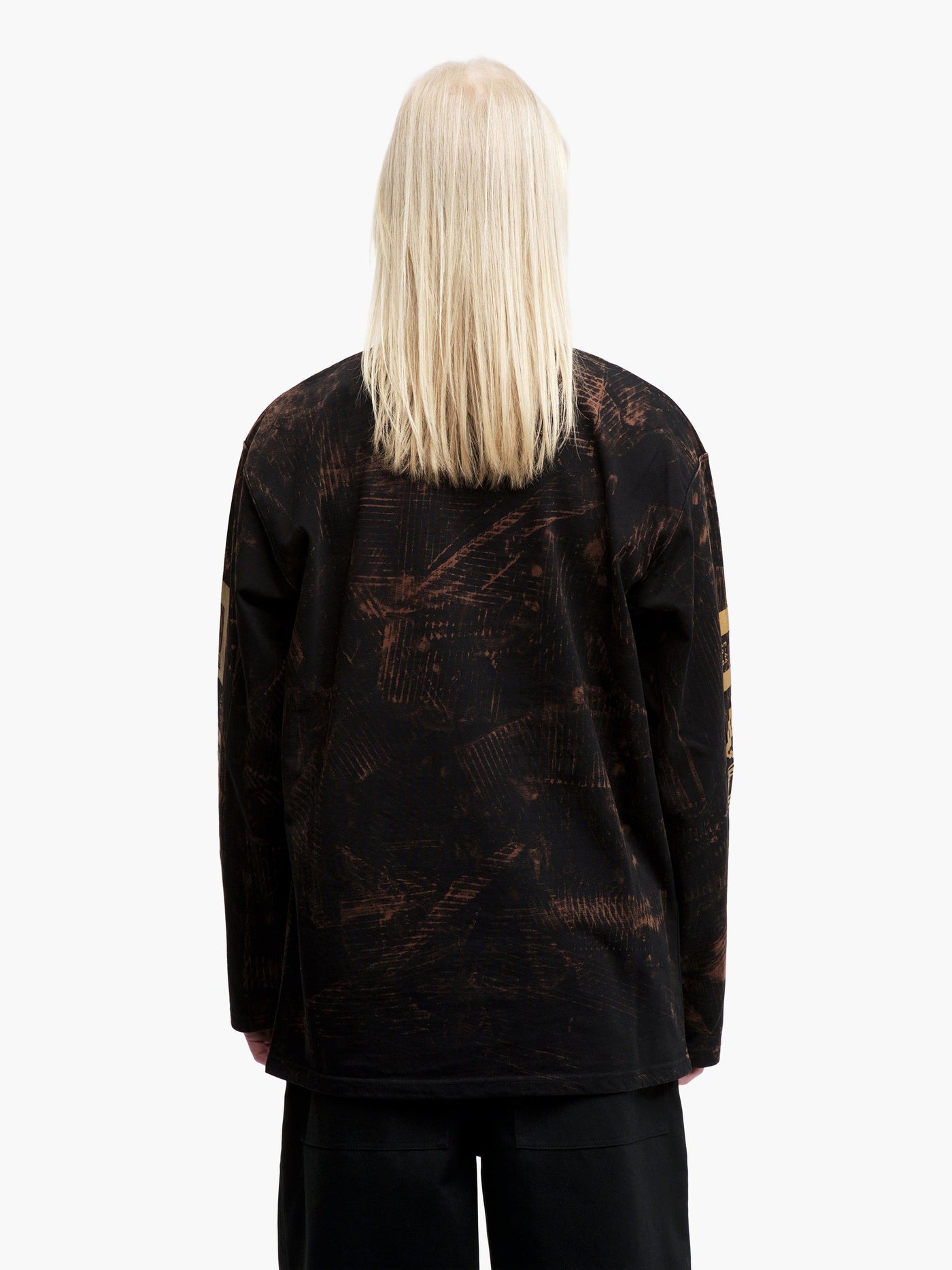F18-24 LONGSLEEVE BLACK