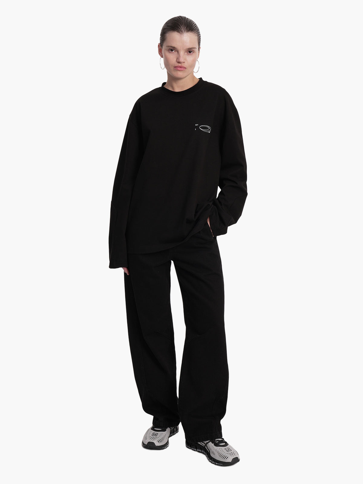 Kondratiuk long sleeve t-shirt black